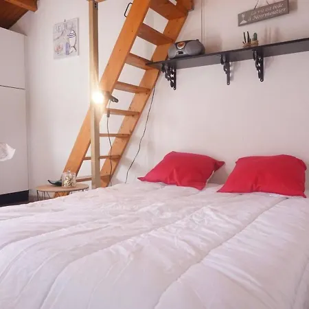 Mezzanine A 200m Du Port Et De La Plage, Cour Privative, Parfait Pour 3 Personnes - Fr-1-224b-564 * Noirmoutier-en-l'Ile